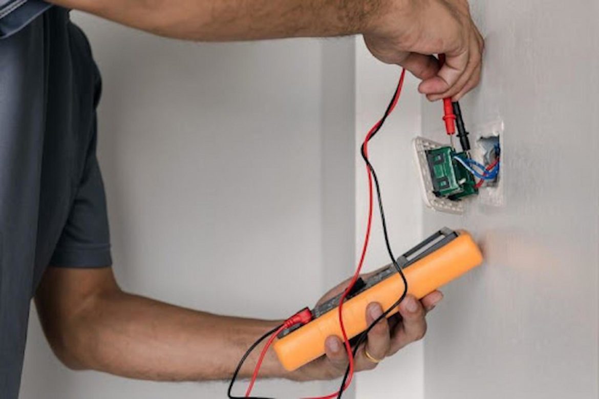 How To Know If You Need Services Of An Electrician In Chelmsford?