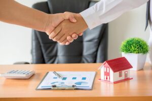What Makes Instant Loans Ideal for Urgent Expenses